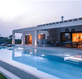 5 bedroom luxury seaside villa with indoor & outdoor pool, near Acharavi, sleeps 10